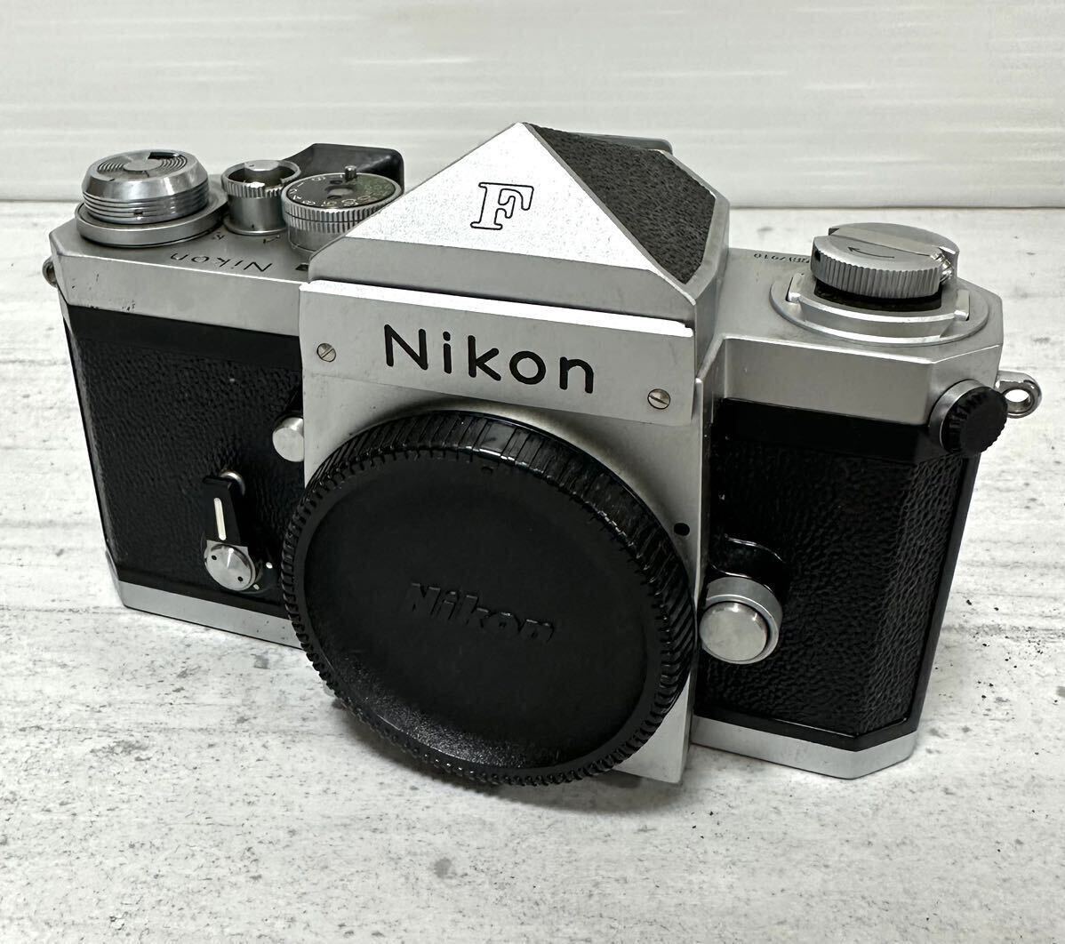 ■希少レア■ Nikon F ニコン アイレベル フィルムカメラ ブラック 一眼レフカメラ シルバー ボディ の画像1