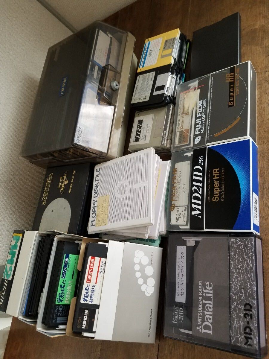 蔵出 当時物 ジャンク 大量 フロッピー ディスク まとめて セット 中古 使用済 PC98 PC9800 DOS MD2HD maxell SONY ゲーム エクセル レトロ_画像1