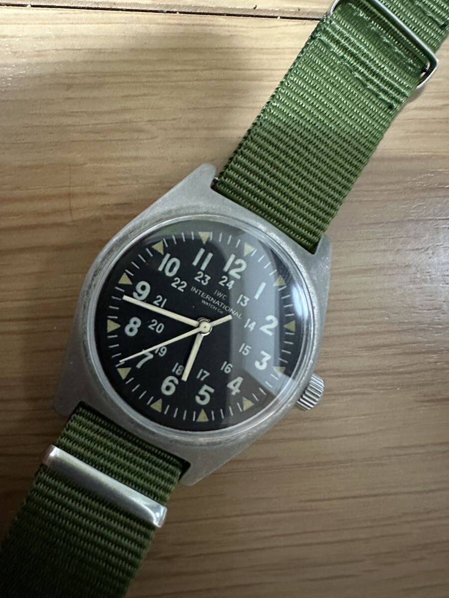 軍用時計 手巻き式 IWC アンティーク スモセコ 腕時計 メンズ 機械式 アメリカ軍 ベトナム戦争 ミリタリーウォッチ 士官支給品の画像1