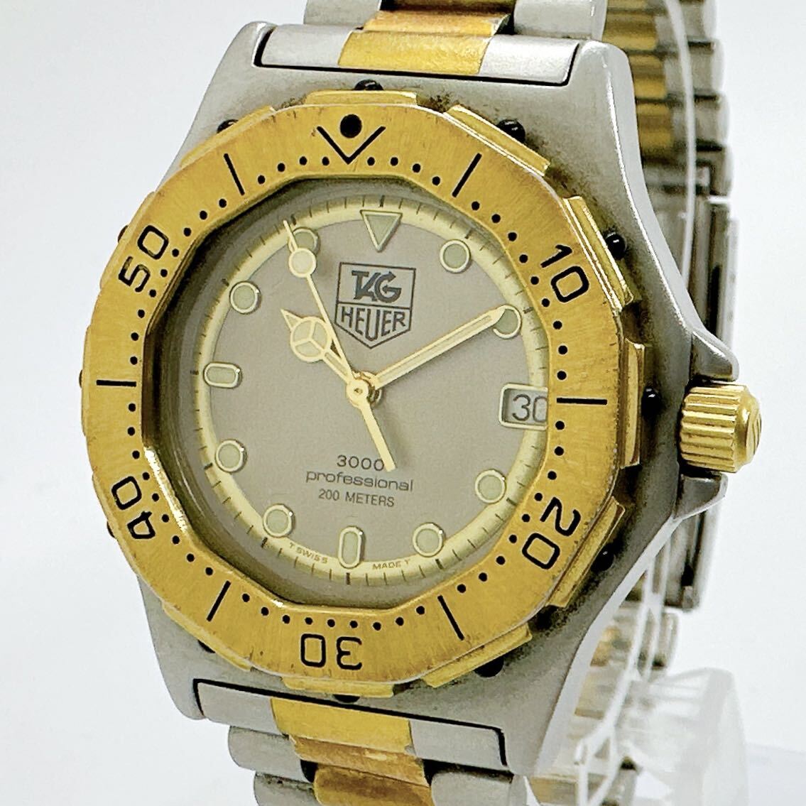 04258 タグホイヤー TAG HEUER 稼働品 934.213 3000 プロフェッショナル 200m ボーイズ ユニセックス 腕時計 デイト クォーツ 電池式 QZの画像1