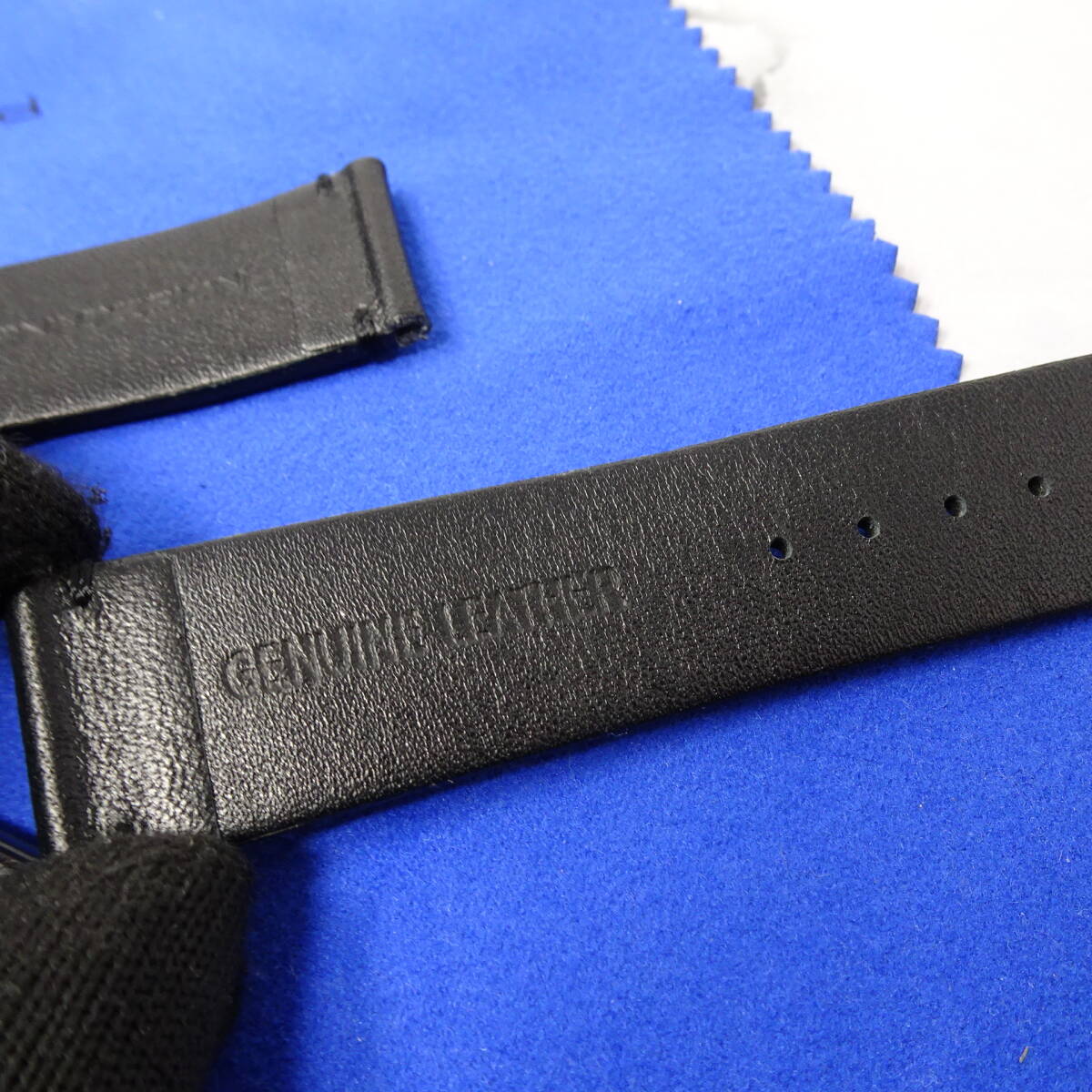 送料無料・新品・互換用・本革レザー腕時計ベルト・パガーニデザイン・ステンレス製ピンバックル 幅22mm ・交換用・ブラックの画像5