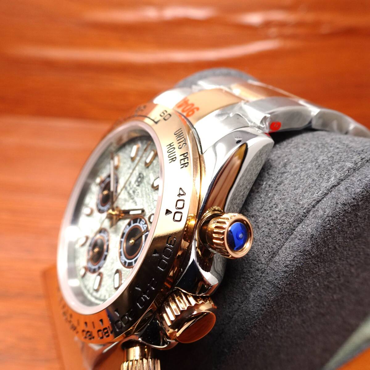 送料無料・新品・BLIGERブランド・メンズ・セイコー製VK63クロノグラフクオーツ式腕時計 ・オマージュウオッチ・ローズゴールドコンビ の画像9