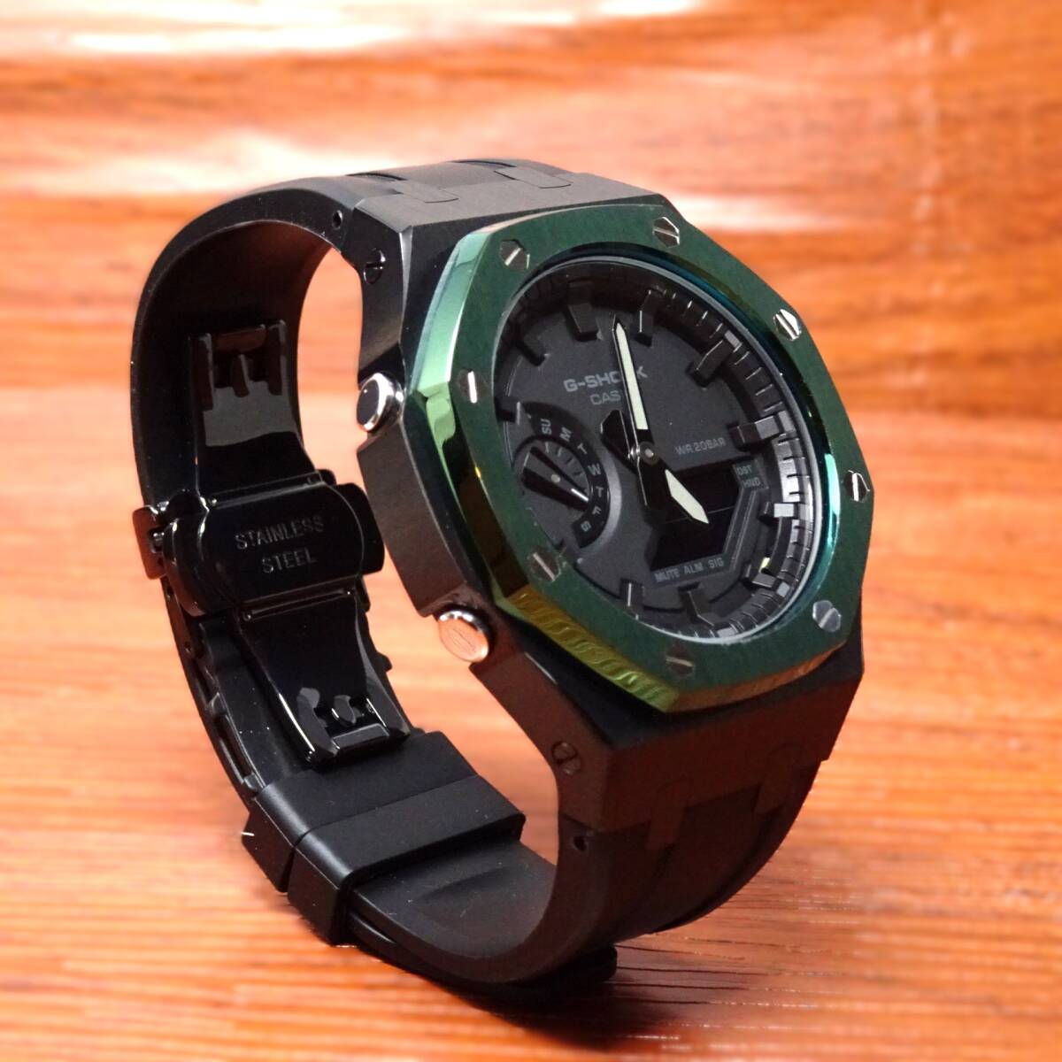 送料無料・新品・Gショックカスタム本体付きGA2100海外ステンレス製ツートンベゼル＆ブラックシリコンラバーベルト腕時計・カシオークの画像3