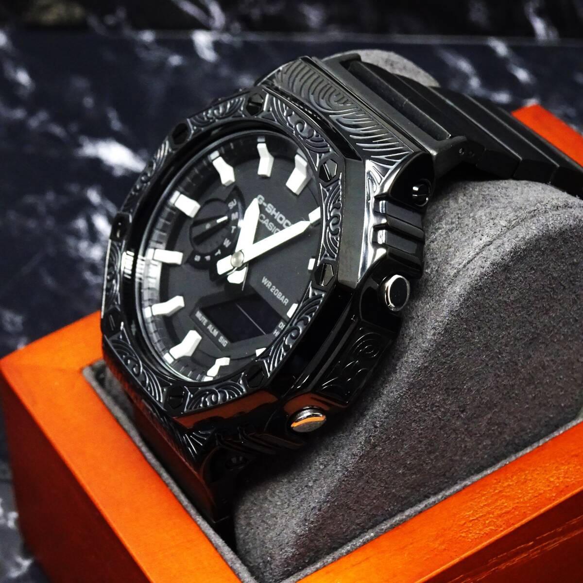 〓送料無料〓新品〓GショックCUSTOM・MADE腕時計本体付GA2100ステンレス製ブラックベネチアン柄エンボス加工＆ステンレス製ベルト