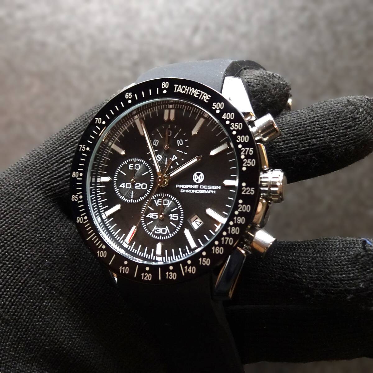 送料無料・新品・PAGRNE DESIGN・メンズ・クロノグラフクオーツ式腕時計・シリコンラバーベルト・オマージュウオッチ・PG‐5140の画像1