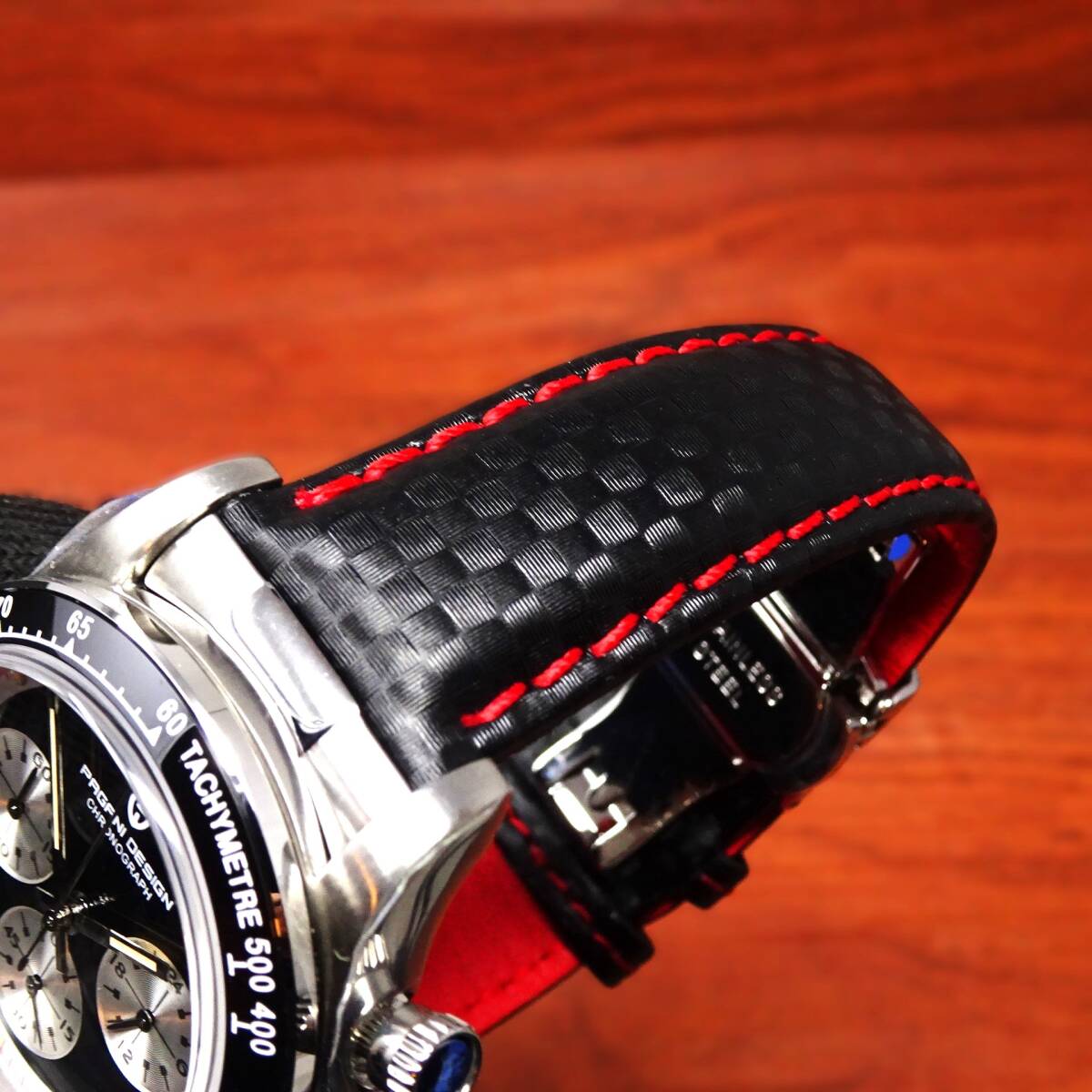 送料無料・新品・パガーニデザイン・メンズ・セイコー製VK63クロノグラフクオーツ式腕時計・オマージュ・カーボン柄本革モデル・PD-1676・Bの画像3
