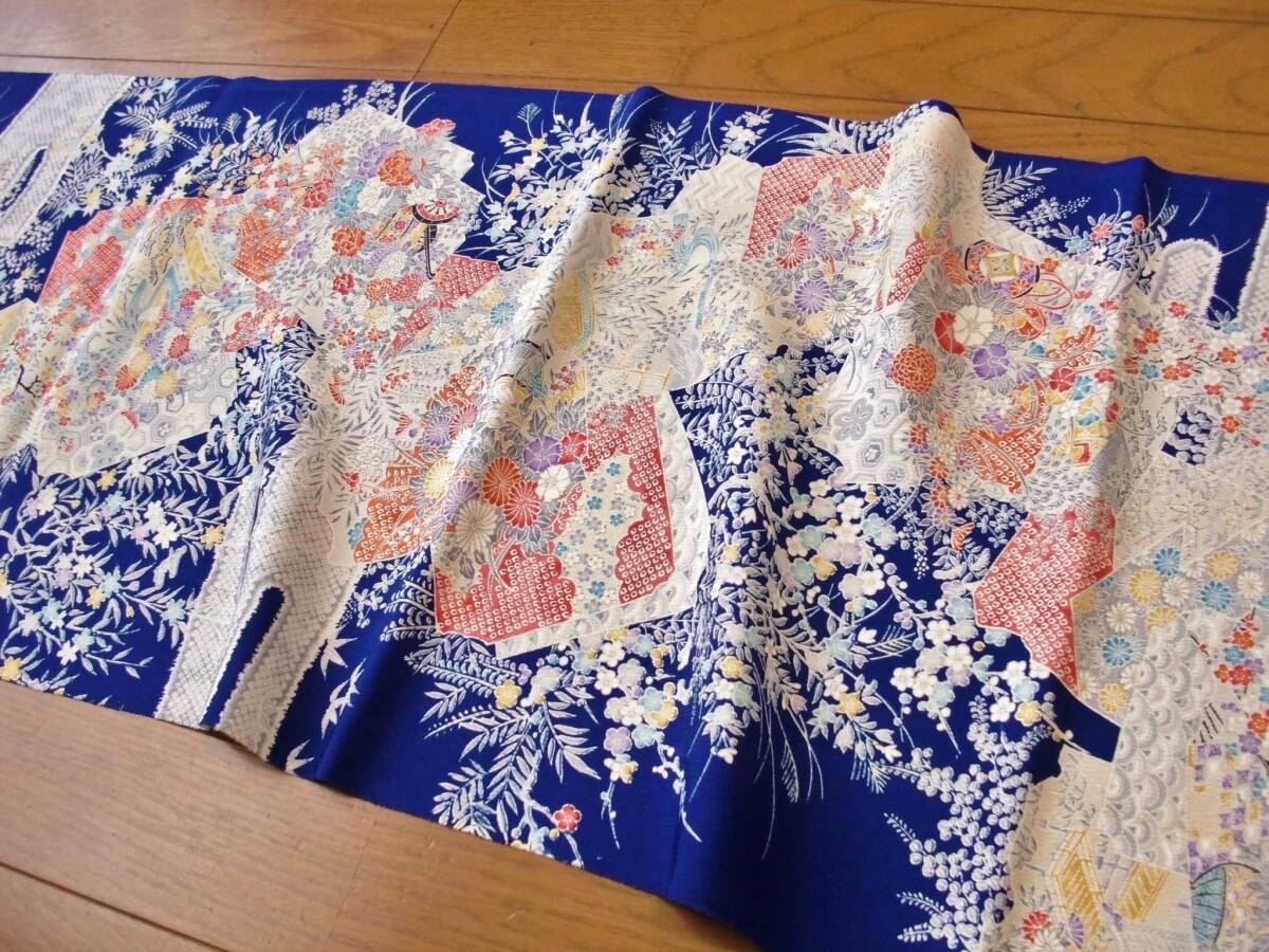 ◆琳花◆ 正絹縮緬はぎれ 紺に四季の花々 色紙 美品 37.5×156 古布 着物はぎれ お人形 吊るし飾り ちりめん細工 半衿 クッションの画像10