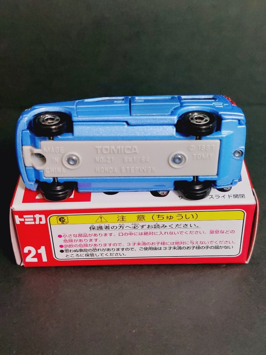 トミカ 赤箱NO．21 ホンダ ステップワゴン _画像6