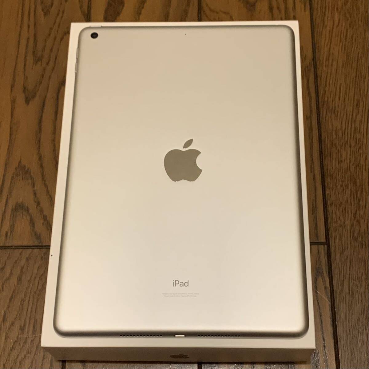 Apple iPad 第９世代 64GB Wi-Fiモデル 10.2インチ MK2L3J/A シルバー アップルの画像3