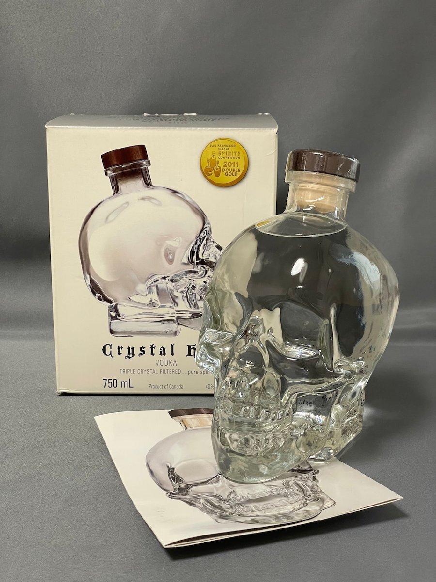 未開封 古酒 クリスタルヘッド ウォッカ / Crystal head VODKA 750ml 40% スピリッツ / The Skull Vodkaの画像1