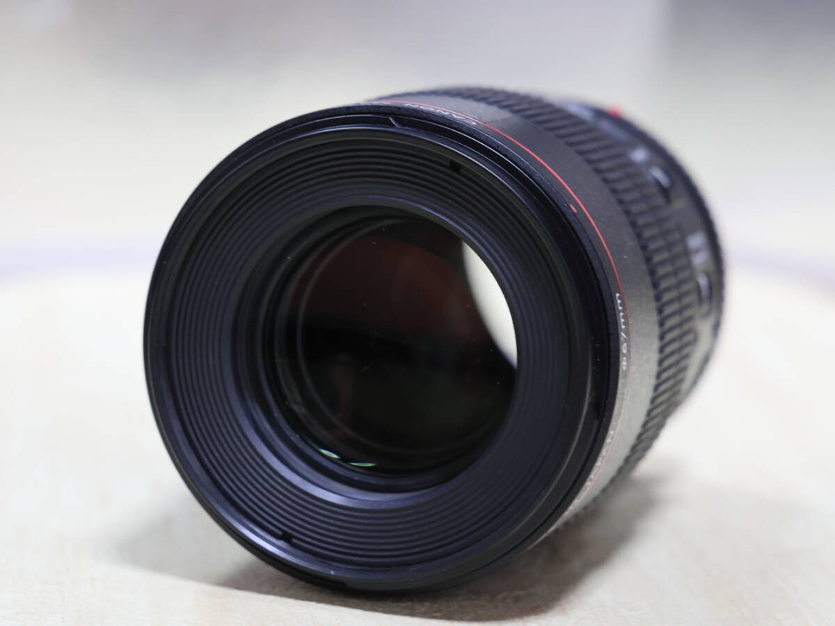 中古美品 EF100mm F2.8L マクロ IS USM の画像5