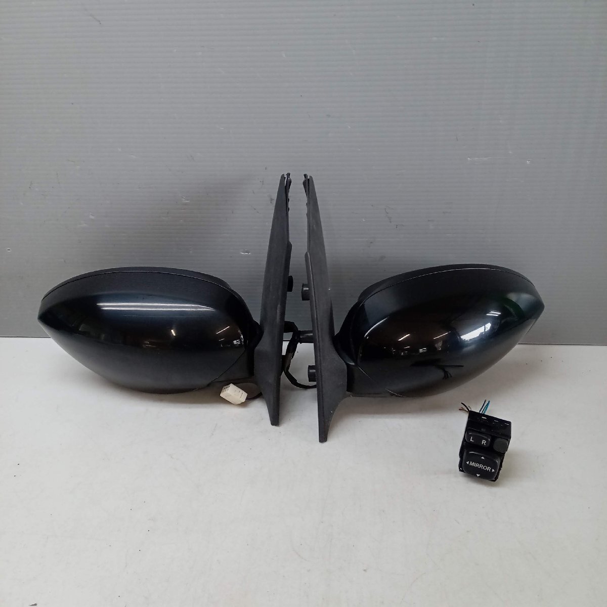 RC1|RC2 R2 original left right door mirror + switch ( black ) 2Z5-23-2/24C4382* including in a package un- possible 