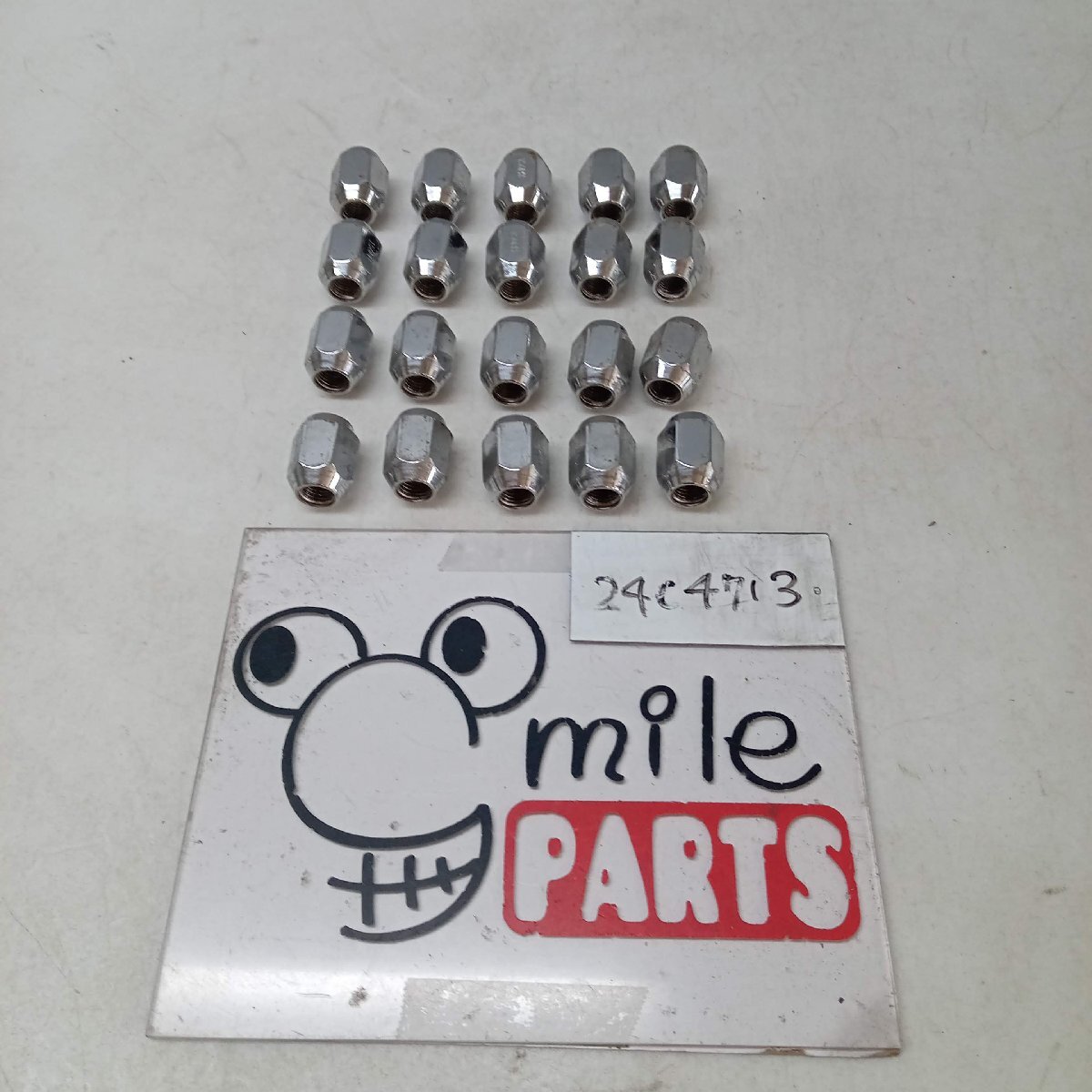 CV5W デリカD5 純正 ホイールナット20個 2Z6-5-2 CV5W デリカD5 純正 ホイールナット20個 2Z6-5-2