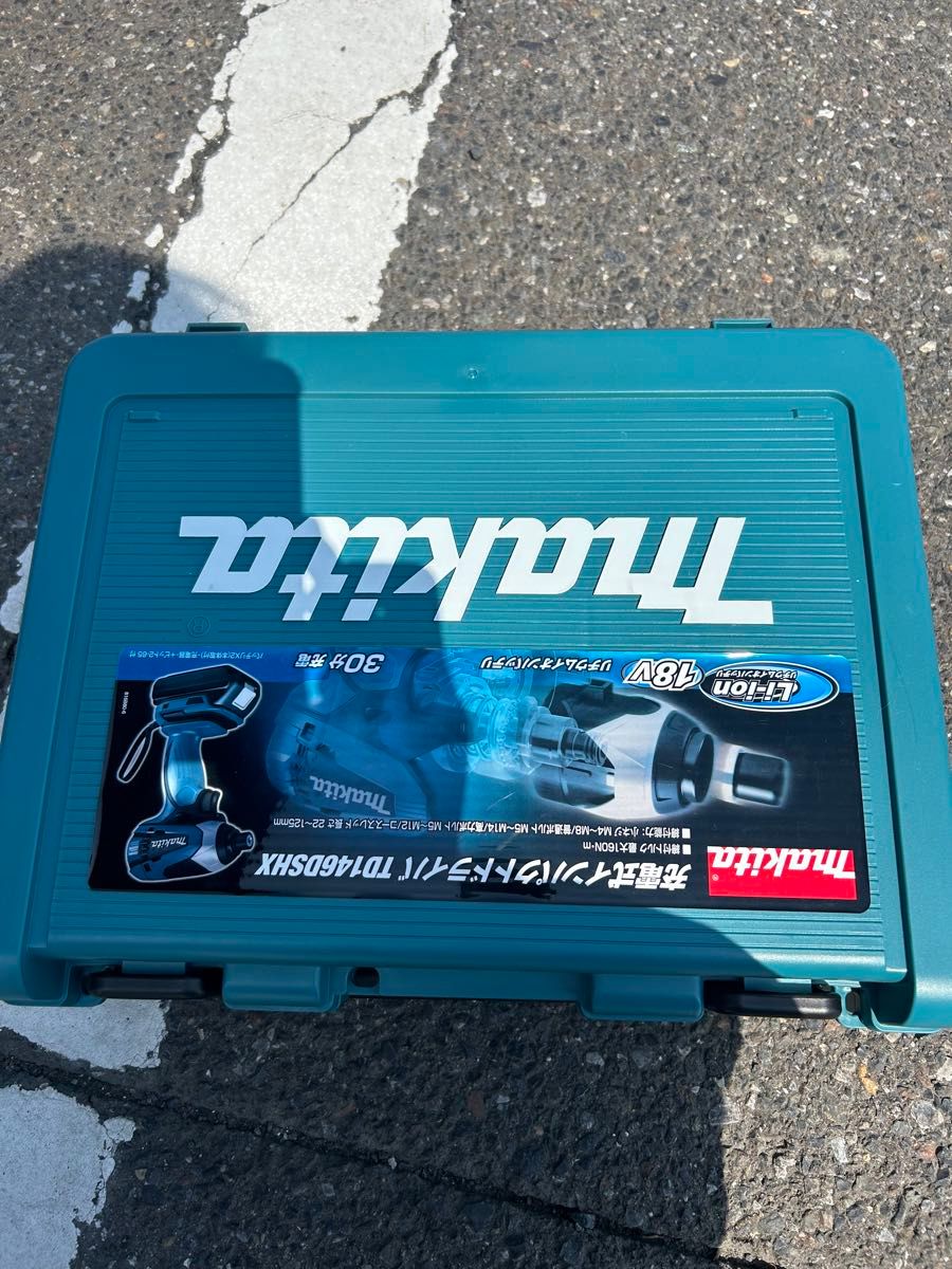 本体展示品　マキタ(Makita) 充電式インパクトドライバ 18V1.5Ah バッテリ2本・充電器・ケース付 TD146DSHX