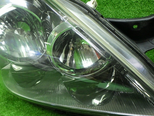 トヨタ　ZNE10/14　ウィッシュ　前期　ヘッドライト　左右　HID　68-2　240411033_画像5