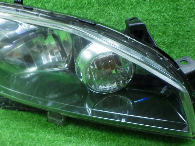 トヨタ　200系　ウィッシュ　前期　ヘッドライト　左右　HID　68-16　Y.K　240412032_画像5