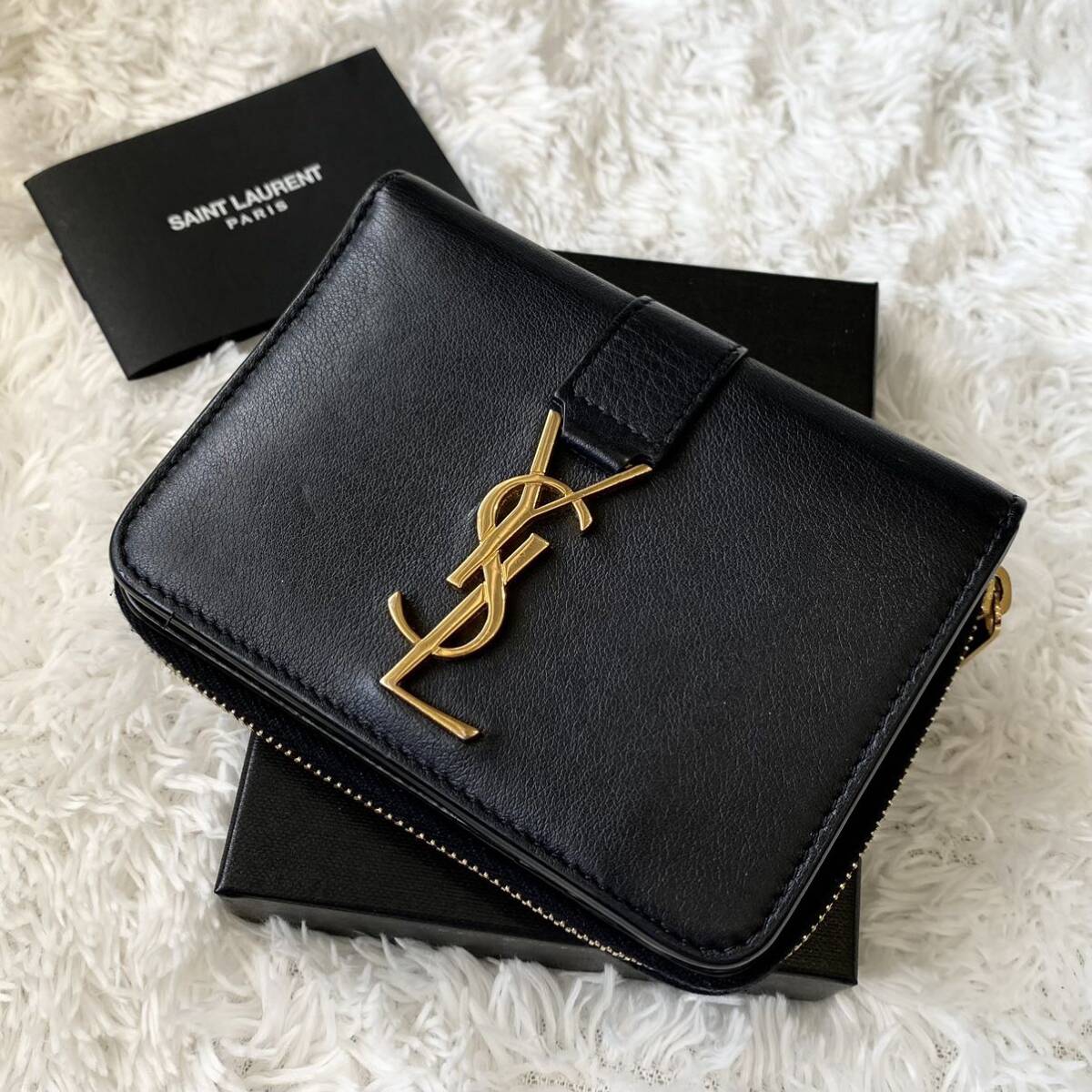 ★美品★サンローラン Saint Laurent YSL 財布 カサンドラ レザー ブラック