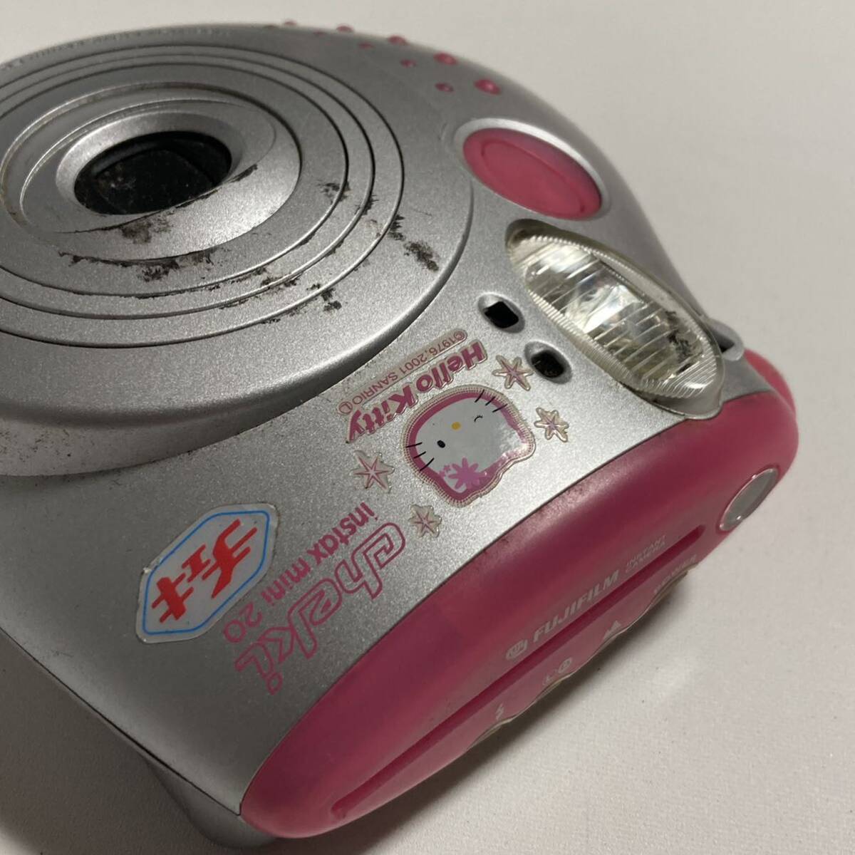 FUJIFILM ☆ チェキ ハローキティ instax mini 20 動作未確認 ジャンク 昭和 平成 レトロ インスタントカメラ 富士フィルム■SAC116の画像4