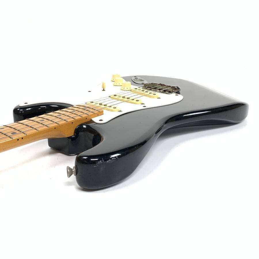 Fender Japan ST57 フェンダー エレキギター シリアルNo.A013420 黒系 MADE IN JAPAN表記★簡易検査品の画像4