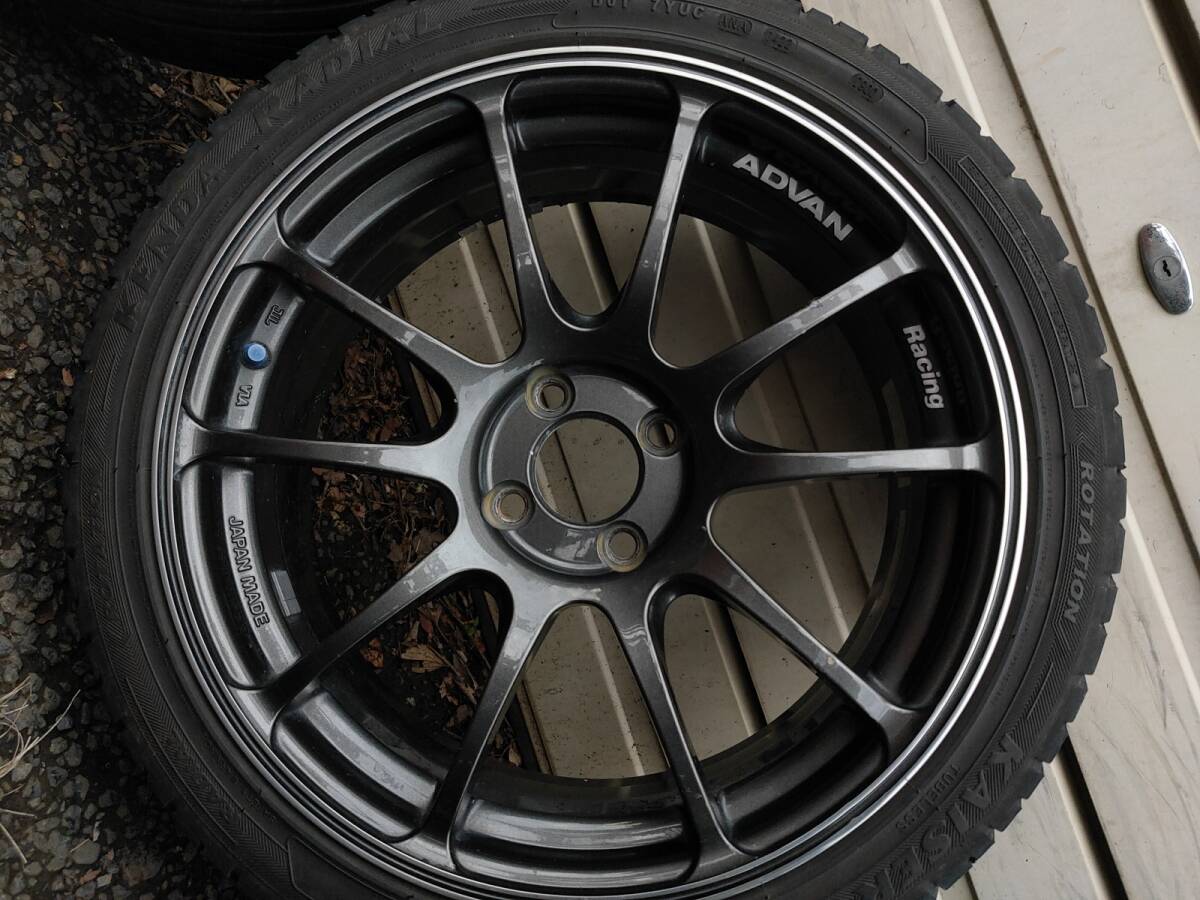 bB外し ADVAN RACING RZ ガンメタ17インチ7Jインセット38　4穴PCD100、215/40R17サマータイヤ付4本セット 【中古】_画像3