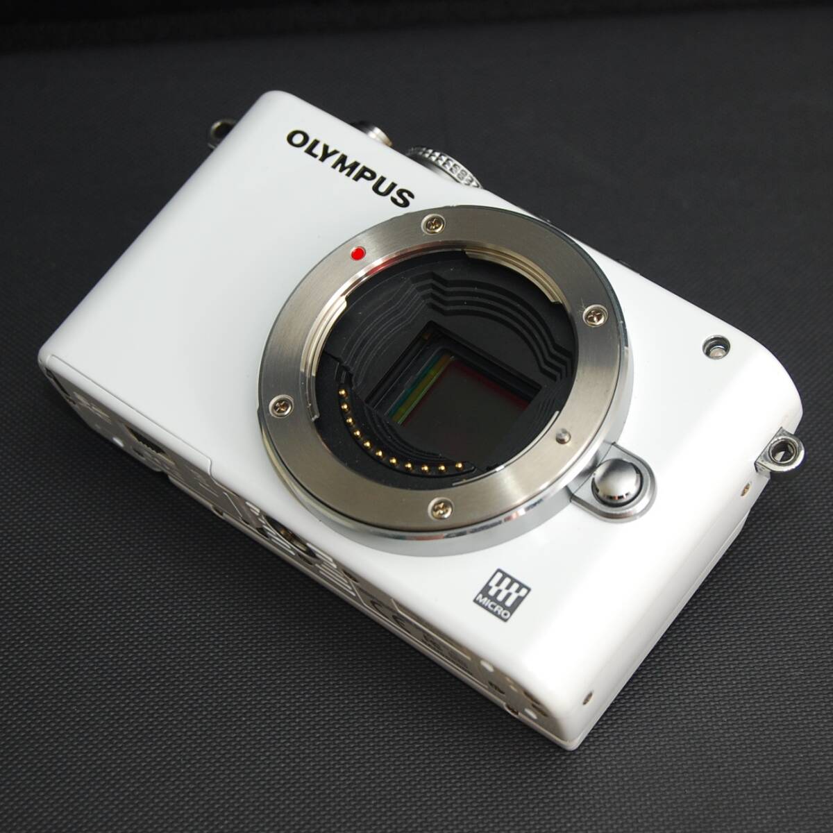 ジャンク OLYMPUS PEN Lite E-PL3 ミラーレス一眼レフ 手振れ補正エラーの画像1