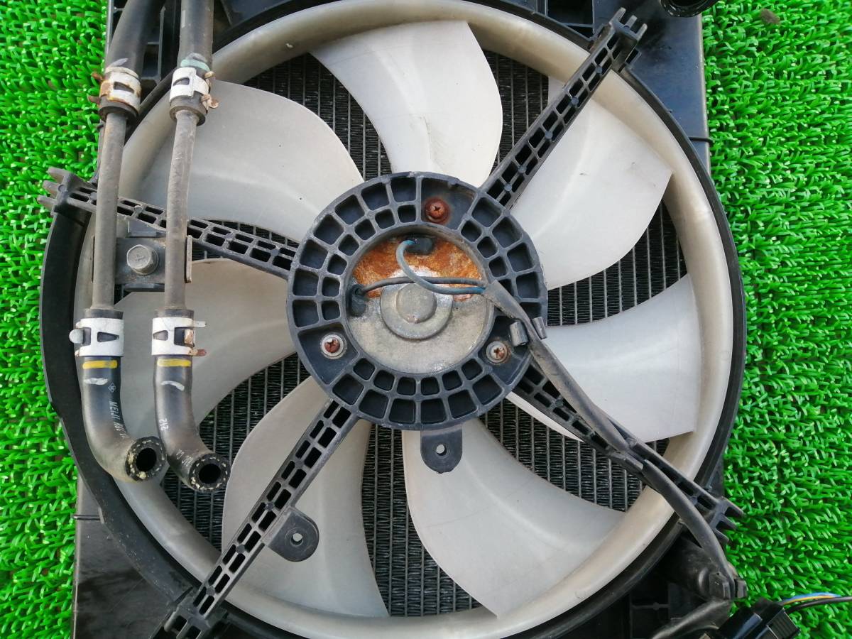 三菱 ekワゴン H81W 純正 ラジエーター 電動ファン セット ラジエター ファンモーター の画像7