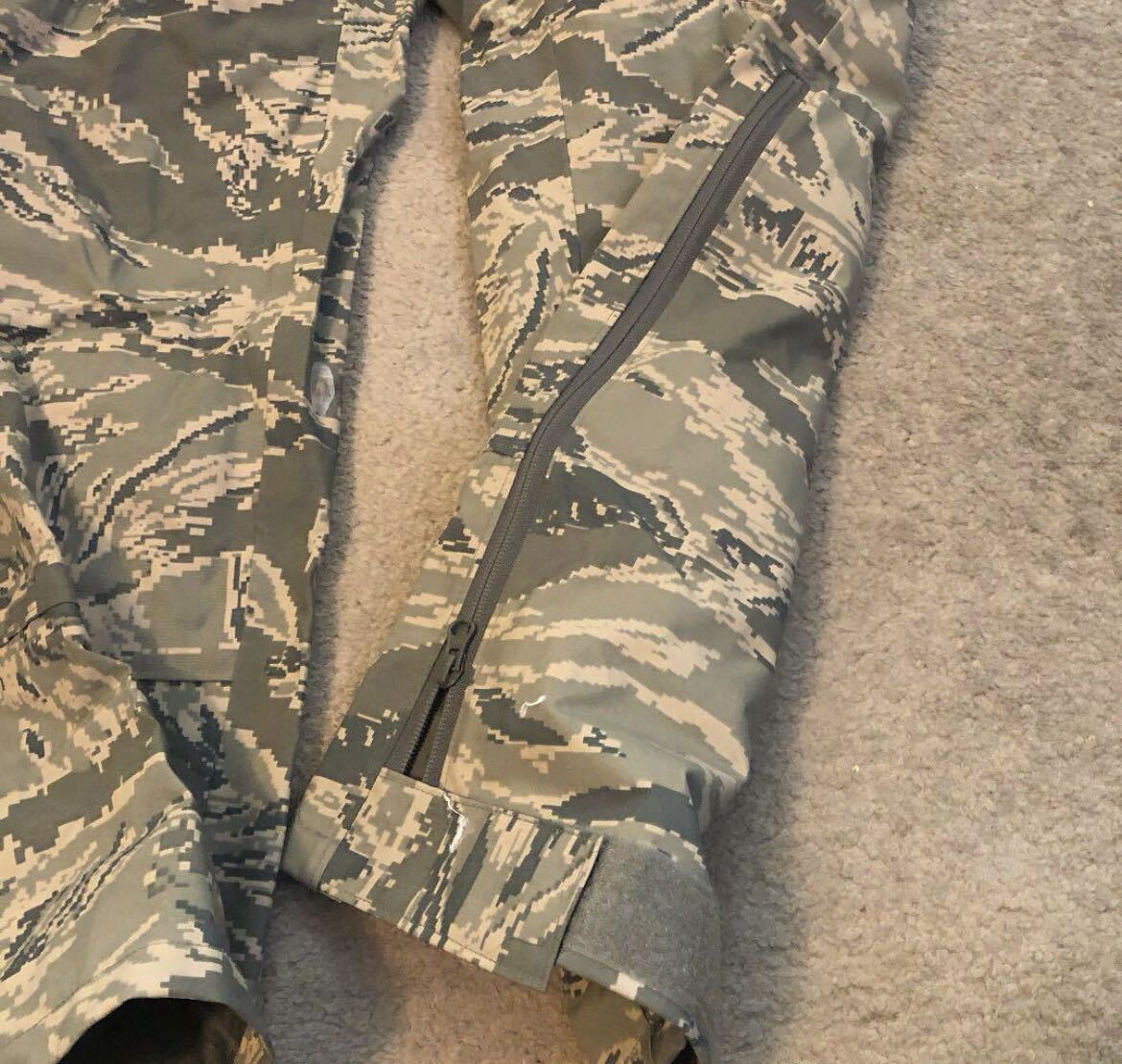  unused ECWCS US Air Force Gore-Tex cargo pants Army M