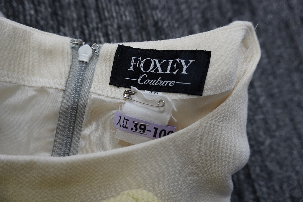 ※ FOXEY フォクシー レディース ワンピース イエローグリーン系 40(11号～13号程度) 着丈88cm 身幅44cm 袖丈47cm 毛100%_画像3