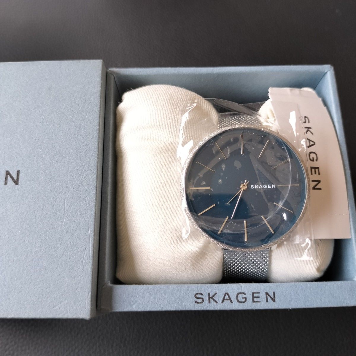 保護シール付きの新品未使用品 SKAGEN クォーツ腕時計  スカーゲン