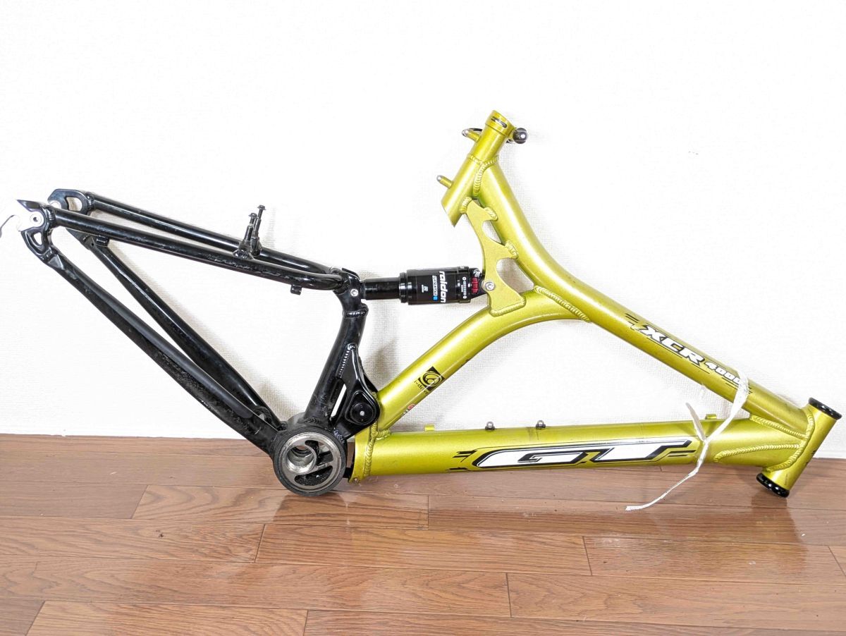 GT XCR 4000 MTB 26 -inch 2012 year about M size frame set GT XCR 4000 MTB 26 -inch 2012 year about M size frame set