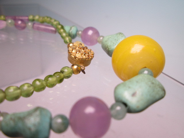 * antique * yellow sphere & amethyst & peridot & turquoise. necklace 28g