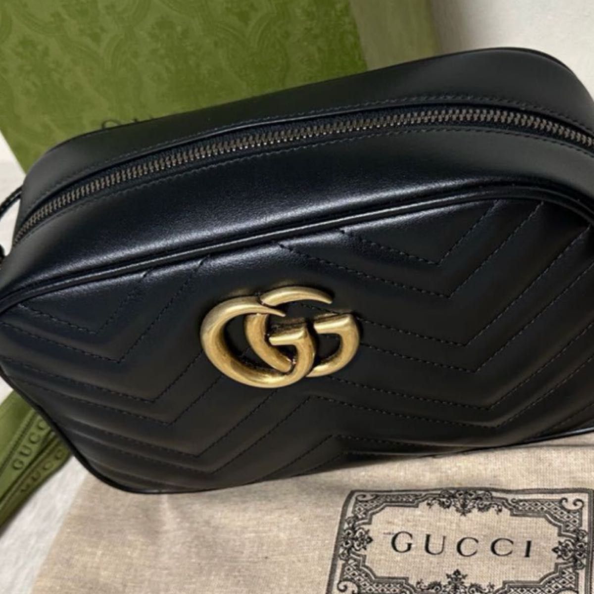 国内百貨店購入  新品同様 極美品 GUCCI GGマーモント クロスボディショルダー ミニバック シリアルNoあり