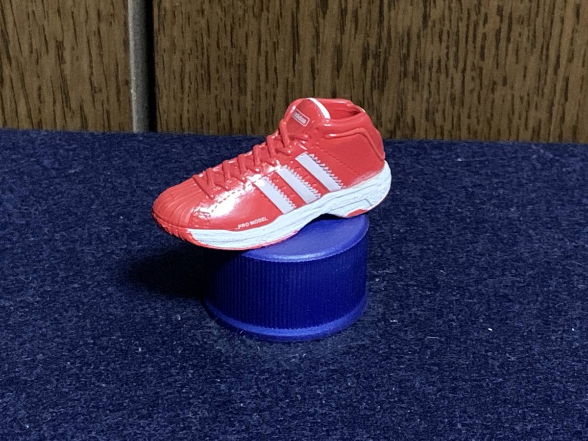 F◎【売切セール】28　PRO MODEL　adidas　PEPSI　アディダス　スニーカー　ボトルキャップ　ペプシ_画像1