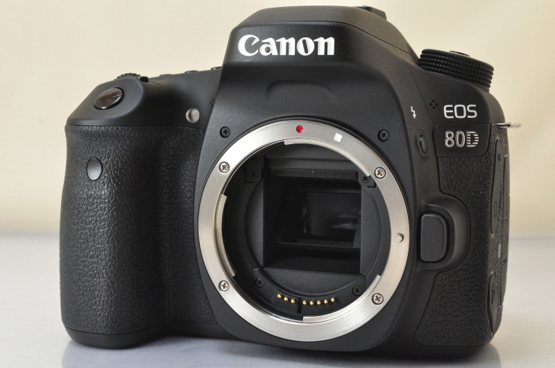 ★★極上品 Canon EOS 80D ボディ + EF-S 18-135mm F/3.5-5.6 IS USM Lens♪♪#5792EX_画像2