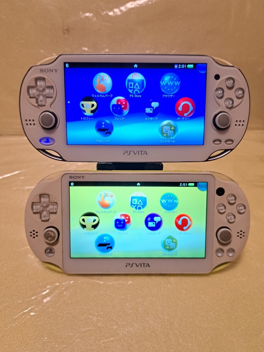 SONY PlayStation Vita PCH-1000 ; 2000 Wi-Fiモデル 初期化済み 動作確認済み 中古品の画像2