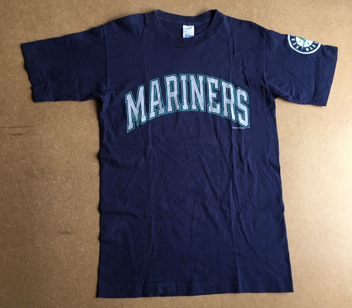 USA製 1996年 Seattle Mariners ロゴ Tシャツ ネイビー MADE IN USA 90s ベースボール 野球 Tee 半袖 Tシャツ メジャーリーグ_画像1