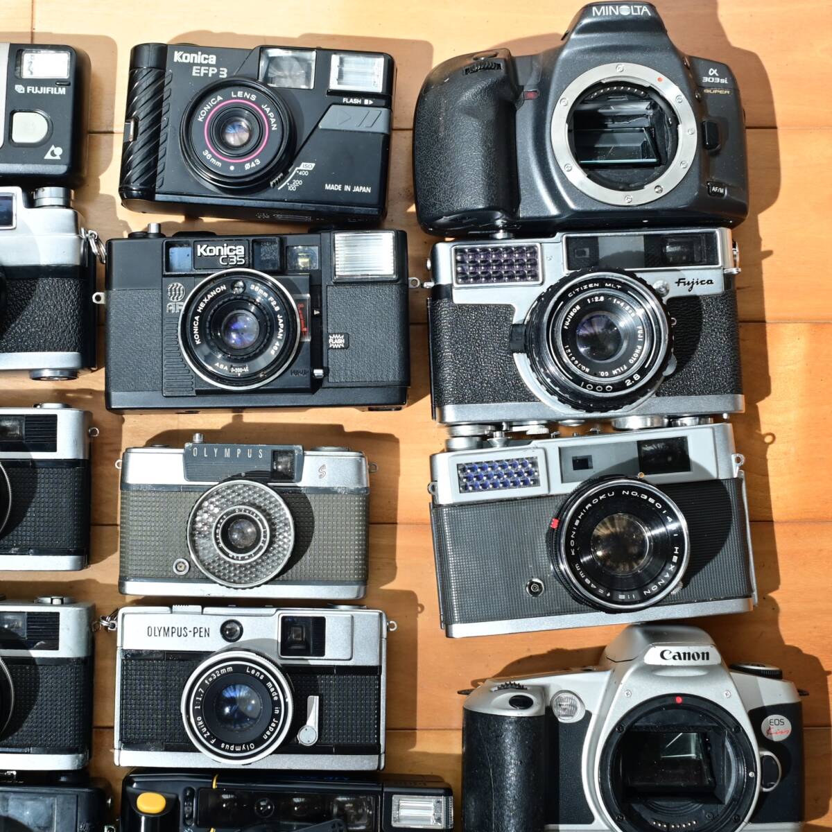 フィルムカメラ まとめ売り 30台 ジャンク 部品取り Canon MINOLTA OLYMPUS FUJI PENTAX YASHICA 大量セット ２の画像6