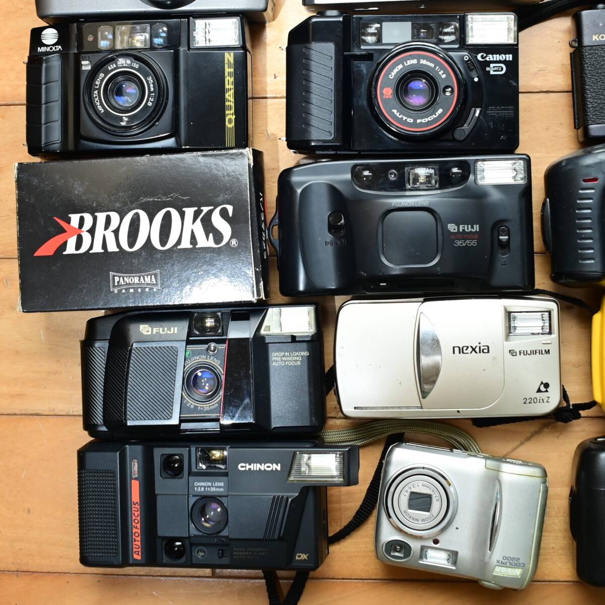 フィルムカメラ まとめ売り　30台　ジャンク　部品取り Canon MINOLTA OLYMPUS FUJI PENTAX YASHICA Nikon　KONICA大量セット　５_画像3