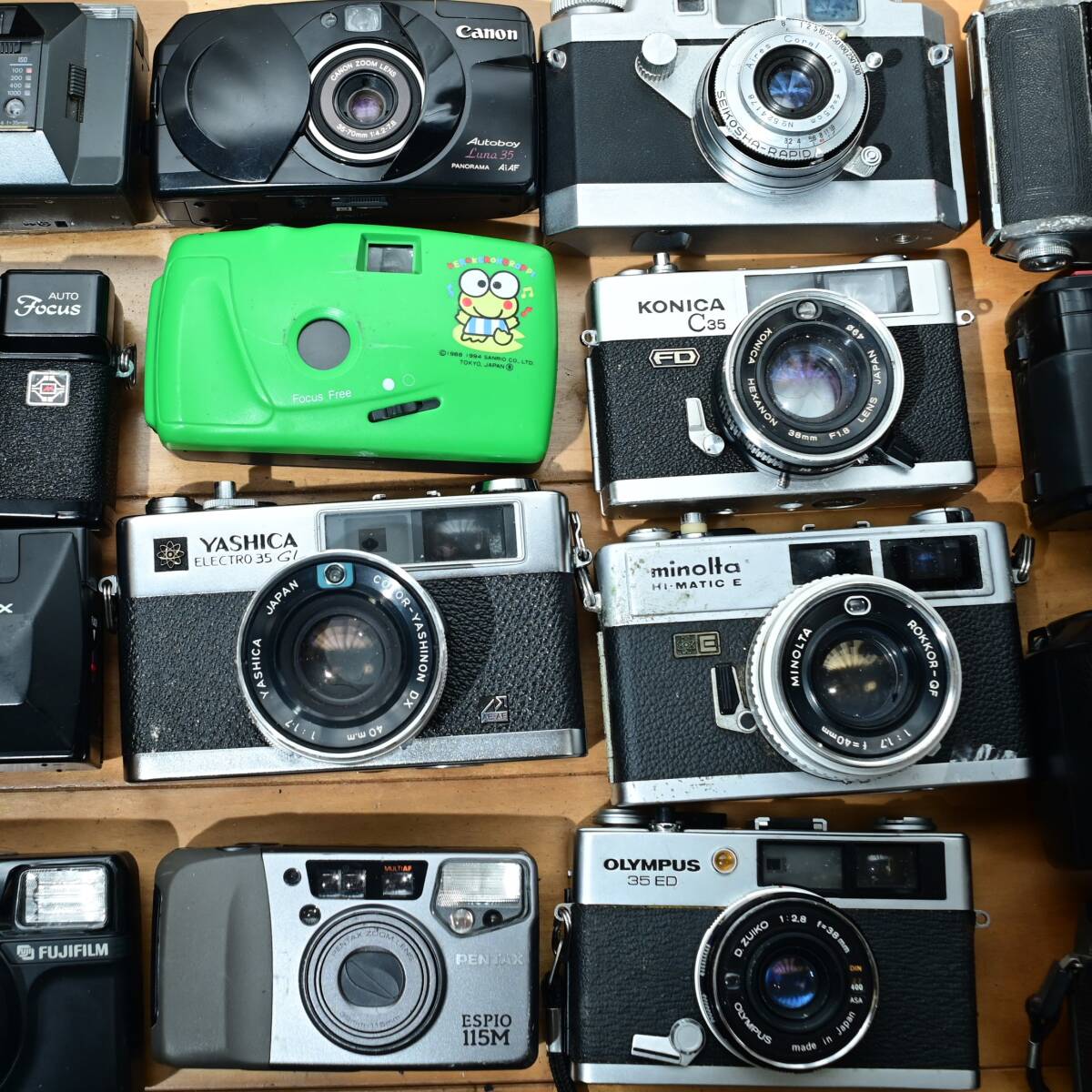 フィルムカメラ まとめ売り 30台 ジャンク 部品取り Canon MINOLTA OLYMPUS FUJI PENTAX YASHICA KONICA大量セット ６の画像4
