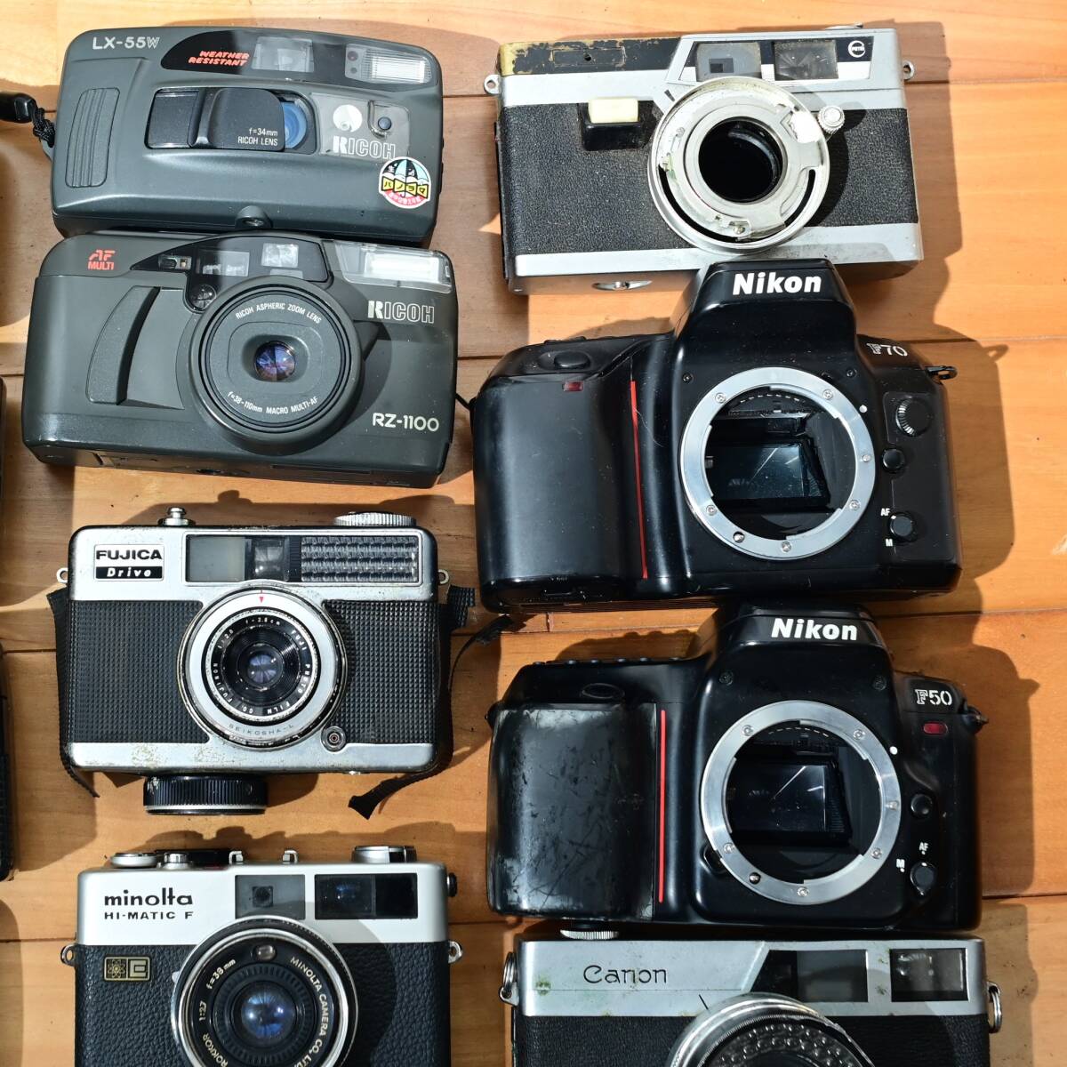 フィルムカメラ まとめ売り　30台　ジャンク　部品取り Canon MINOLTA OLYMPUS FUJI PENTAX YASHICA Nikon KONICA大量セット　７_画像6