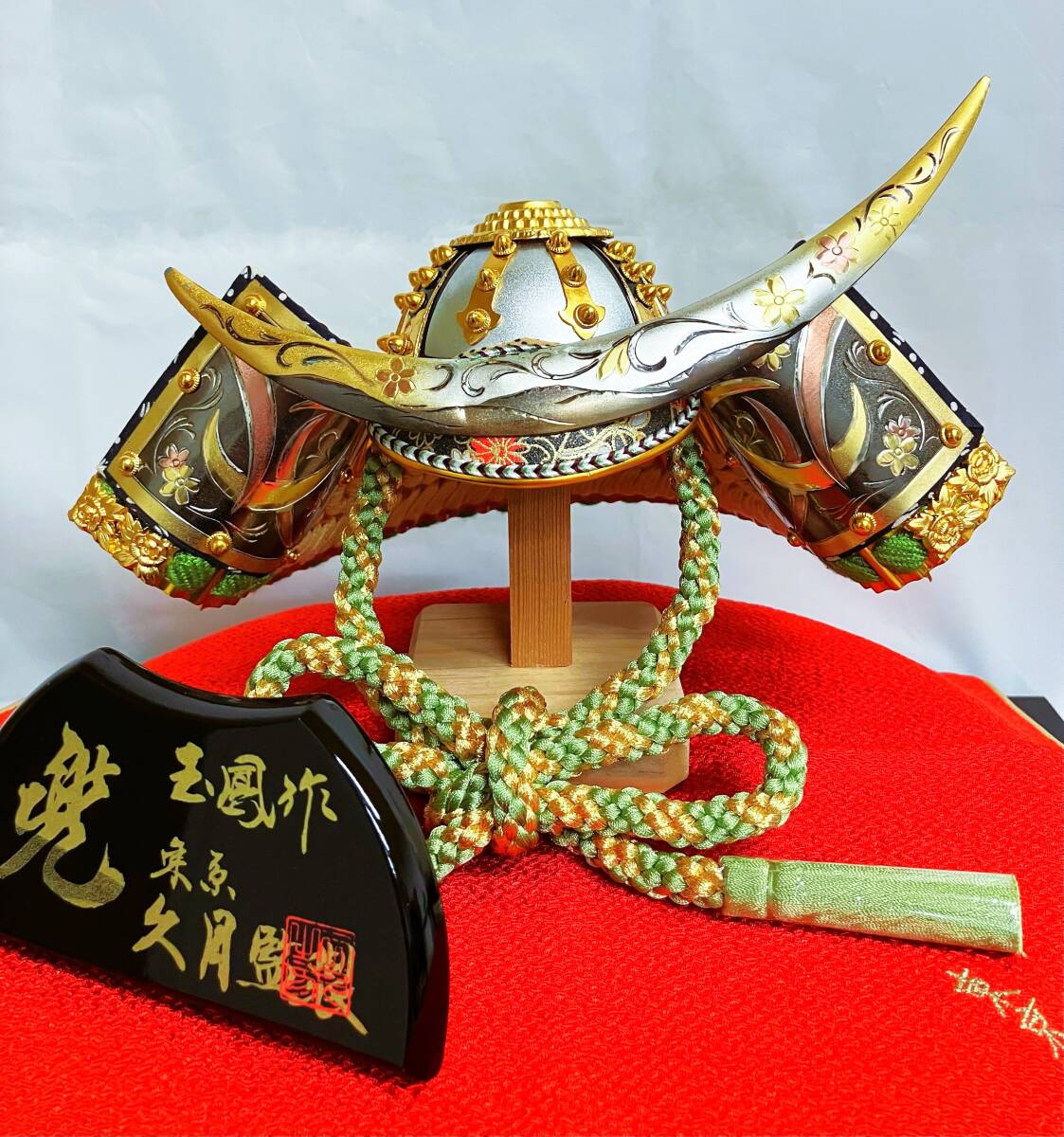 [F269] кукла для празника мальчиков шлем украшение украшение шлем .. было использовано день кукла шар . произведение Tokyo . месяц золотой Taro стеклянный кейс 