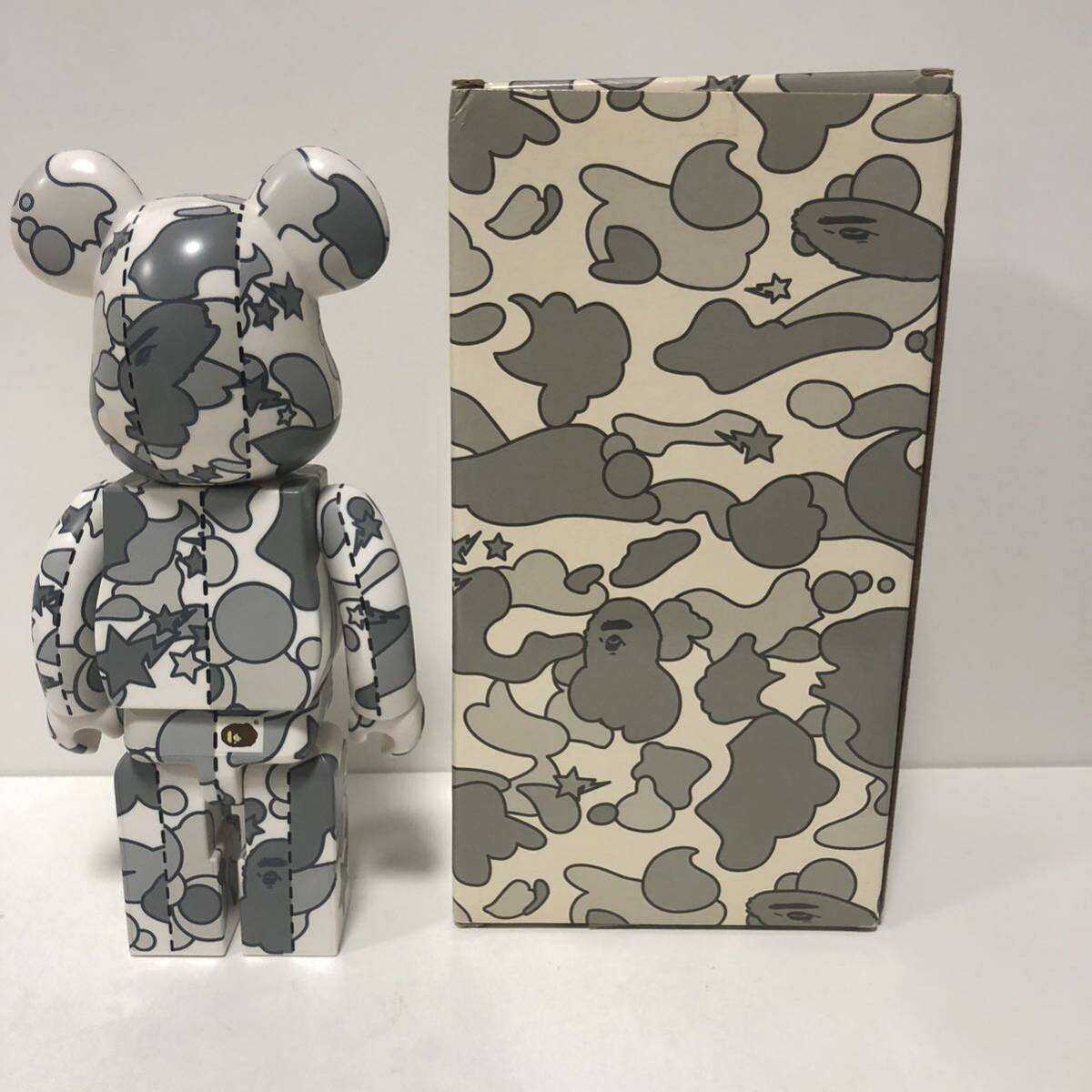 BE@RBRICK ベアブリック A BATHING APE 限定品　400% エイプ_画像3