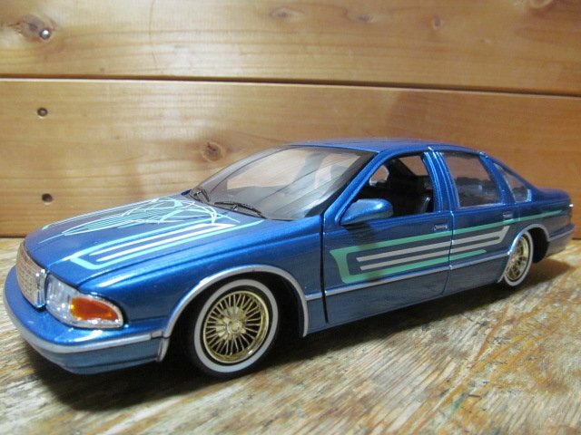 { nationwide equal postage 800 jpy } super rare 1|24 Chevy Caprice 1993 year blue color Caprice lowdown 