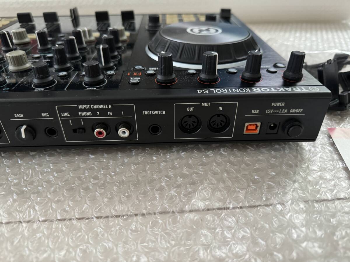 Native Instruments TRAKTOR KONTROL S4 の画像7