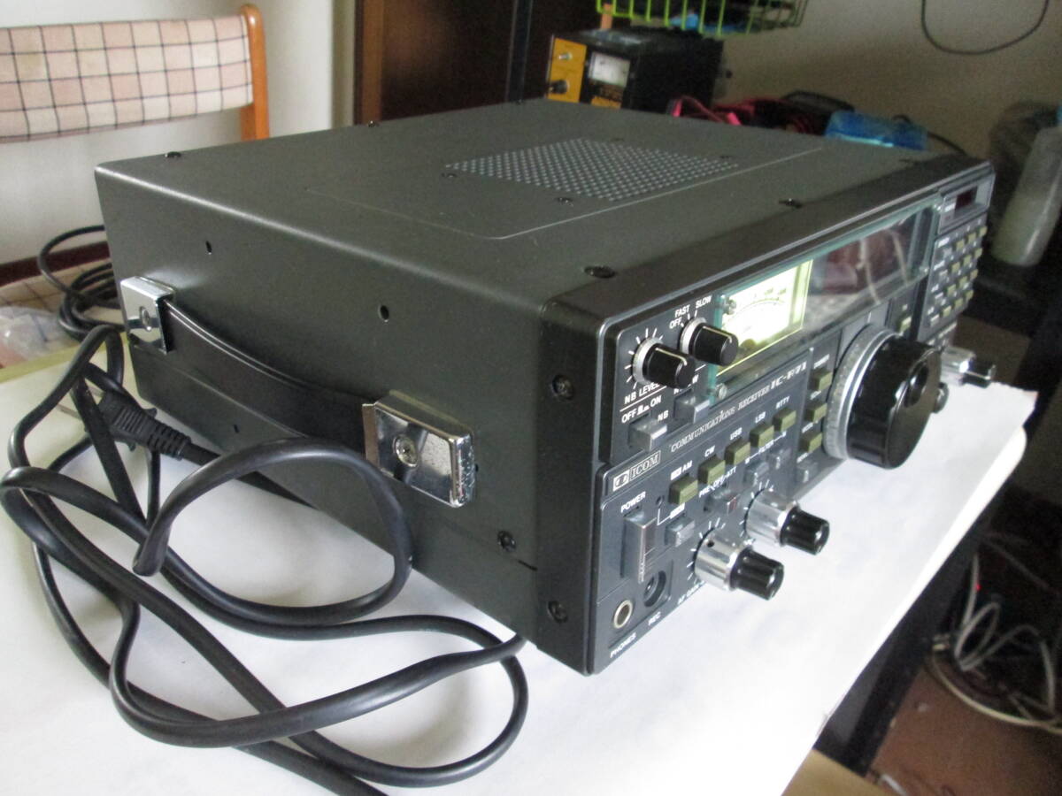 ICOM 受信機 IC-R71 ジャンク オプション 4（XFIL2種 FMU 高安定水晶）の画像2