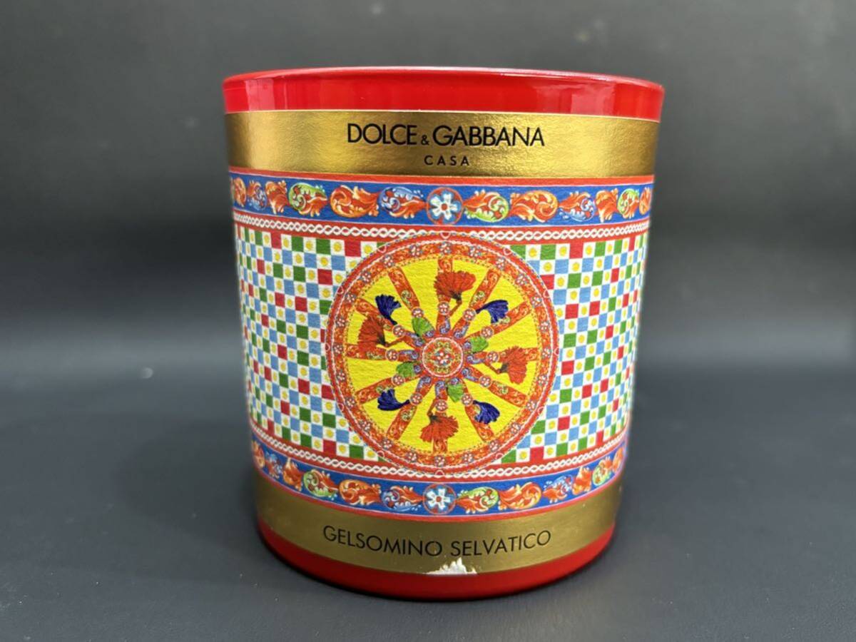 S4D394* новый старый товар * Dolce and Gabbana DOLCE&GABBANA wild жасмин ароматическая свеча 