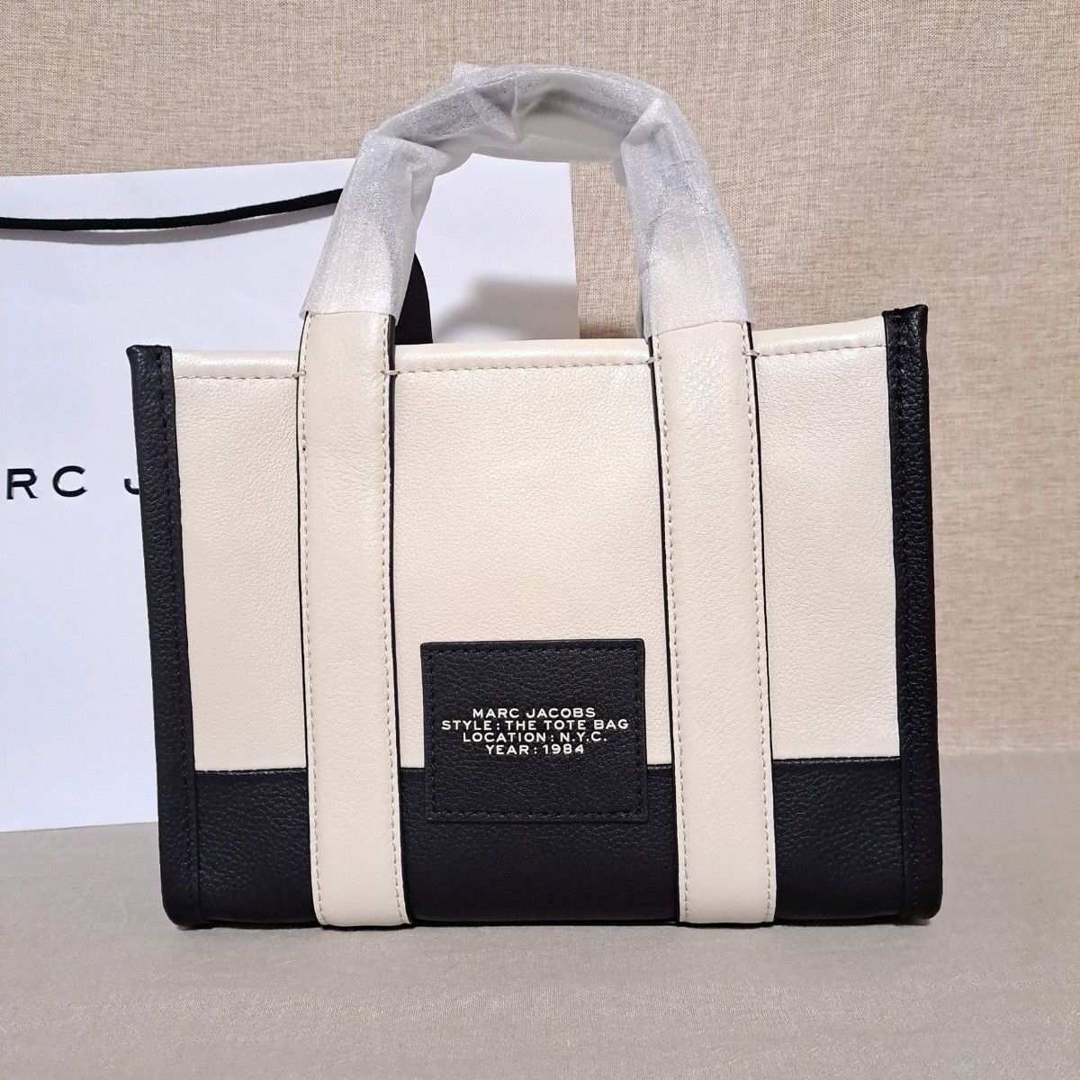 MARC JACOBS　トートバッグ　 ショルダーバッグ　 ハンドバッグ　斜め掛け　 2WAY　