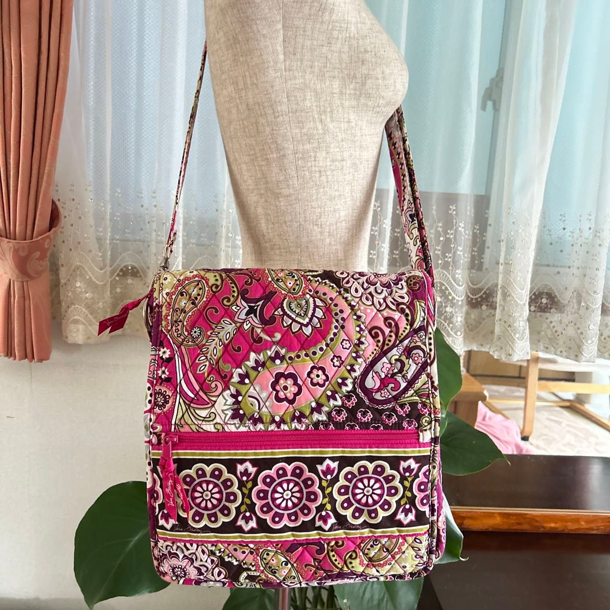 VeraBradley（ヴェラ・ブラッドリー）アメリカンキルト　ショルダーバッグ　ハワイ購入