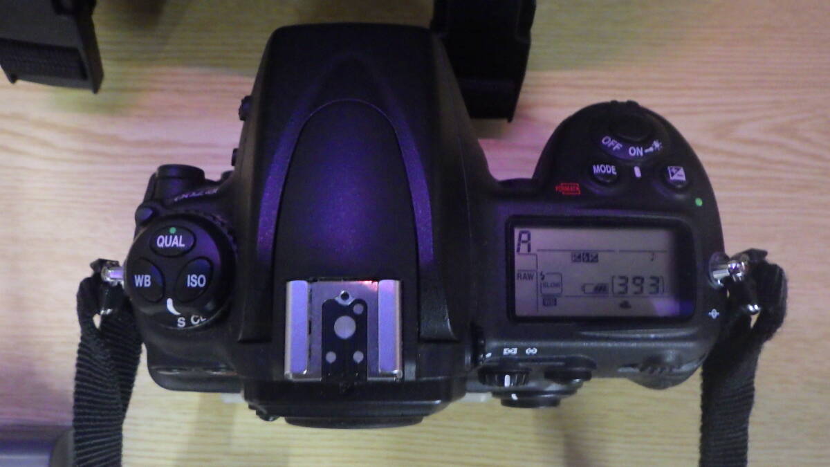 Nikon ニコン D700ボディのみ デジタル一眼 バッテリー2個とバッグ付き_画像6