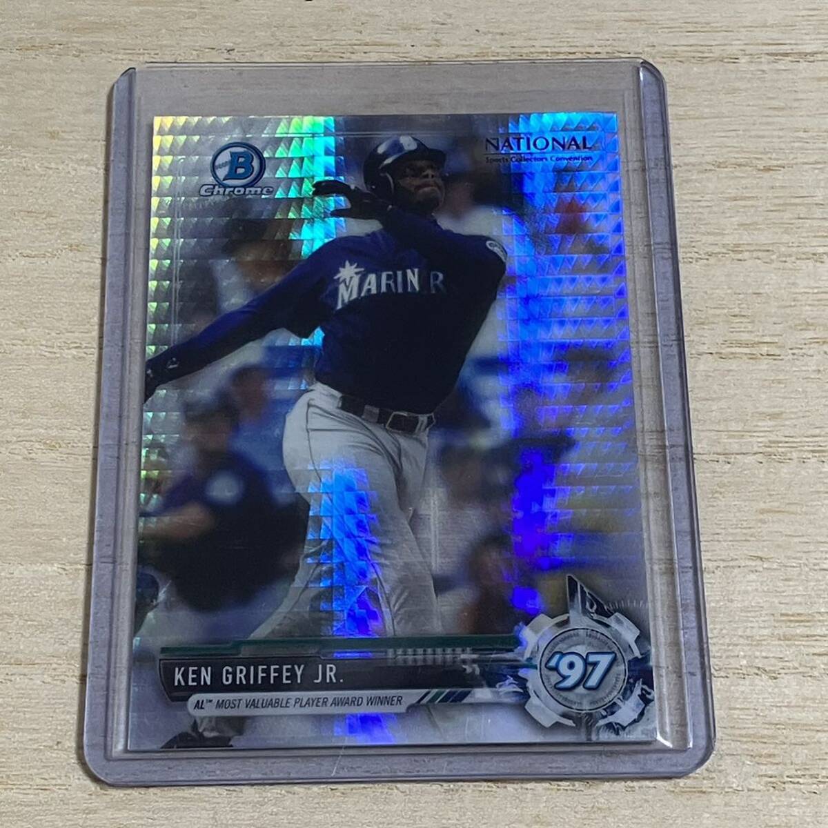 【貴重】Ken Griffey Jr. 2017 Topps Bowman Chrome Prizm Refractor NSCC限定 グリフィーJr.の画像1